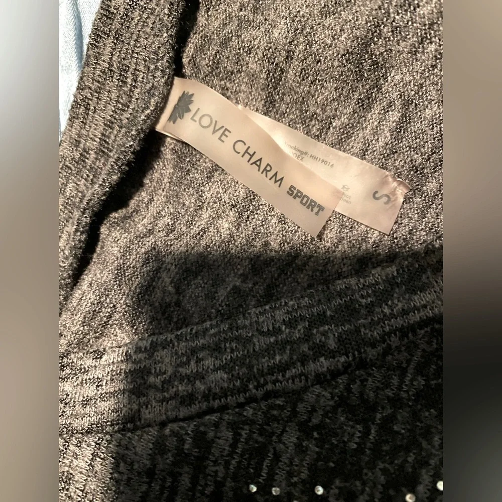 •LOVE CHAR SPORT long sleeve shirt for women size S color gray like new - Picture 8 of 8